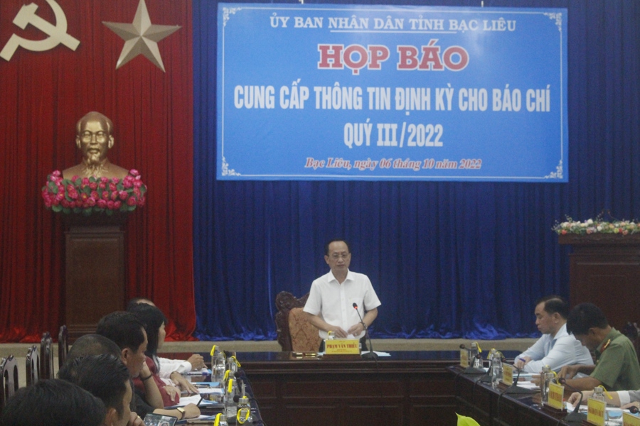 Chủ tịch UBND tỉnh Bạc Liêu Phạm Văn Thiều tại họp báo