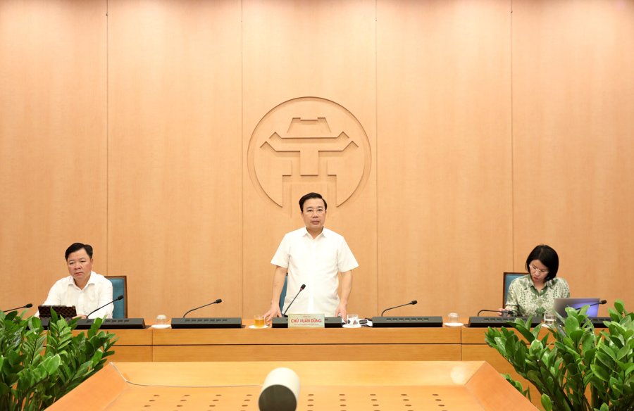 Phó Chủ tịch UBND TP Hà Nội Chử Xuân Dũng phát biểu chỉ đạo hội nghị. 