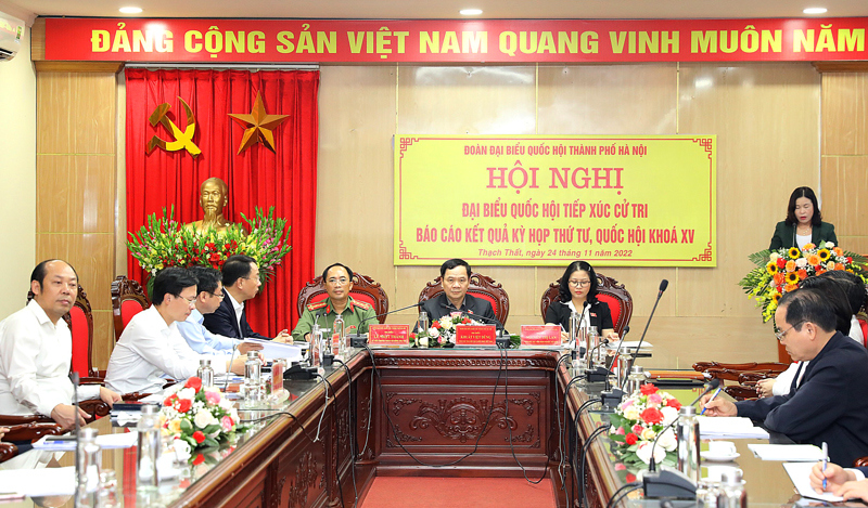 Quang cảnh hội nghị ở điểm cầu chính tại huyện Thạch Thất.