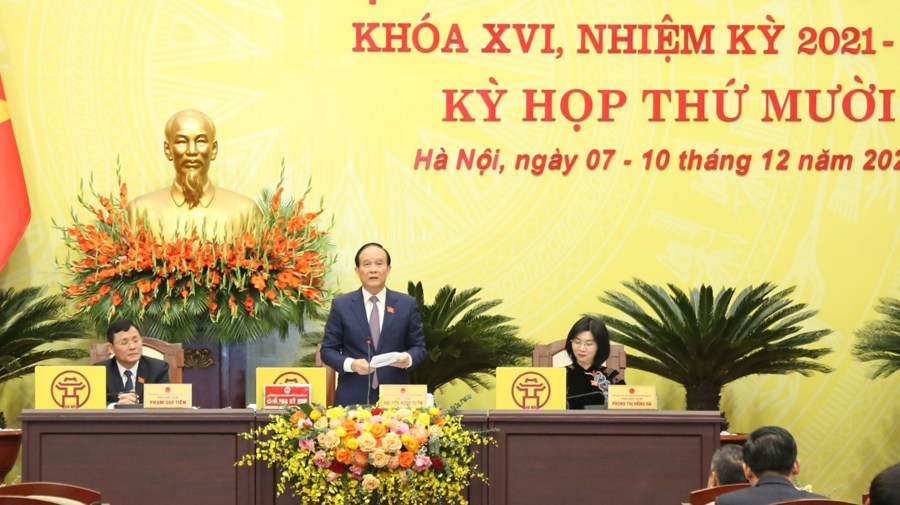Chủ tịch HĐND TP Hà Nội Nguyễn Ngọc Tuấn điều hành phiên chất vấn và trả lời chất vấn 