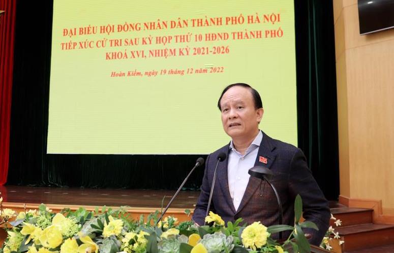 Chủ tịch HĐND TP Hà Nội Nguyễn Ngọc Tuấn tiếp thu ý kiến của cử tri