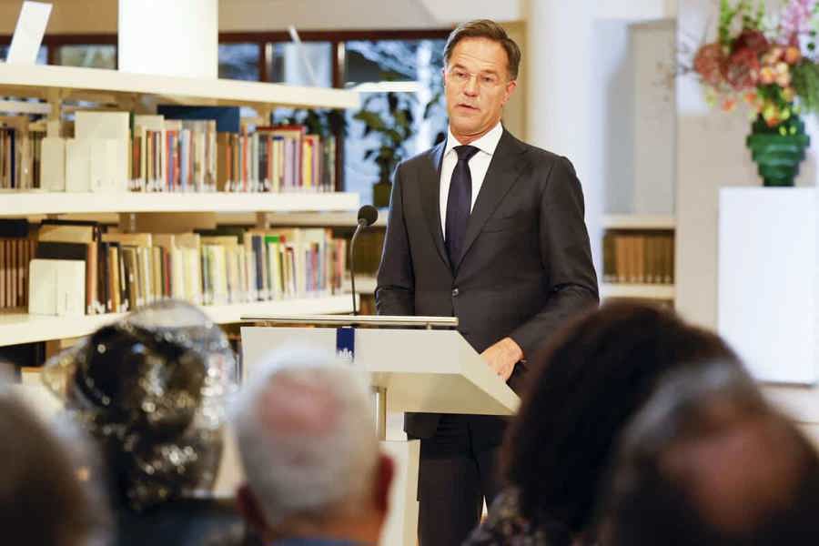 Thủ tướng Mark Rutte gửi lời xin lỗi chính thức của Hà Lan về 250 năm nô lệ hôm 19/12 tại The Hague. Ảnh: AFP