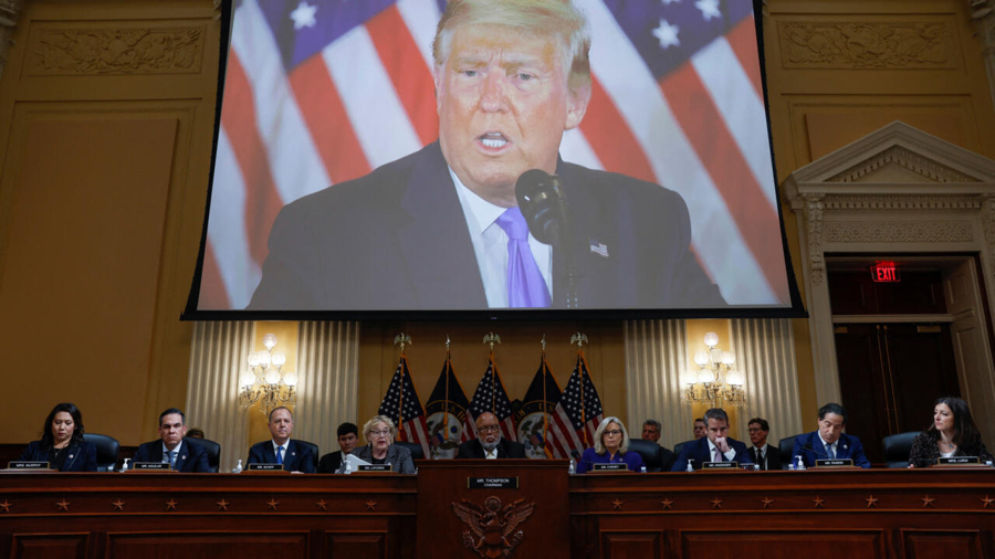 Tại cuộc họp công khai cuối cùng của Ủy ban điều tra vụ bạo loạn Đồi Capitol ngày 6/1/2021 của Hạ viện Mỹ , hôm 19/12. Ảnh: Reuters