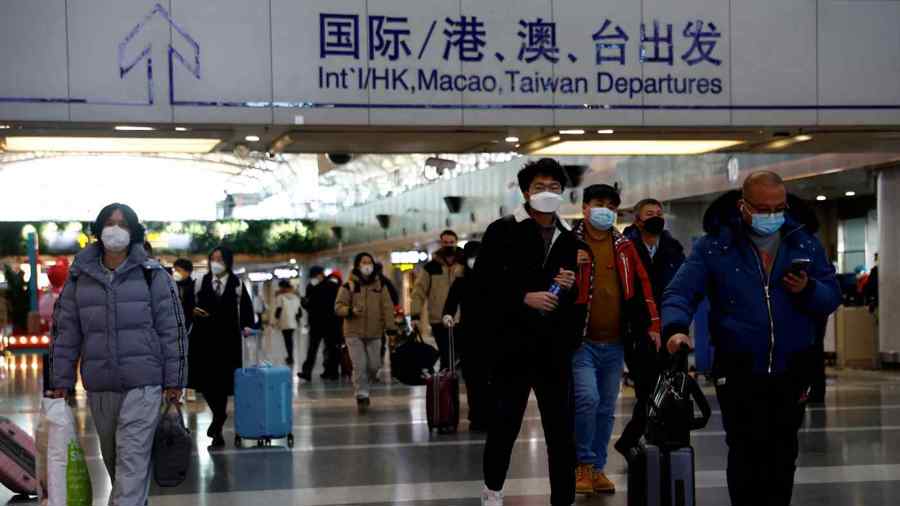 Khung cảnh tại sân bay Quốc tế Thủ đô Bắc Kinh ngày 27/12. Ảnh: Reuters