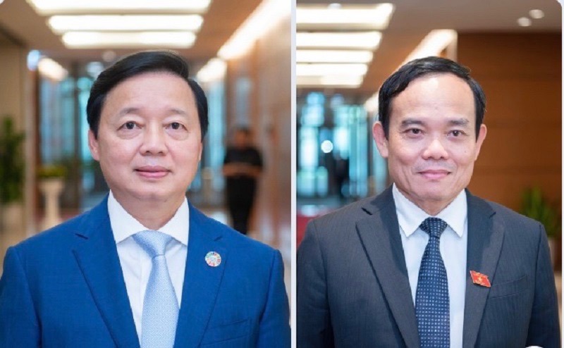 Ông Trần Hồng Hà (trái) và ông Trần Lưu Quang được giới thiệu làm Phó Thủ tướng Chính phủ nhiệm kỳ 2021 - 2026.