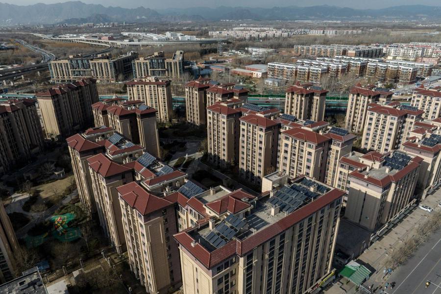 Những tín hiệu tích cực từ chính quyền Bắc Kinh đã khiến Chỉ số bất động sản Đại lục Hang Seng tăng 1,6% vào giữa chiều ngày 6/1. Ảnh: Bloomberg