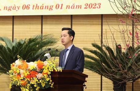 Chủ tịch HĐND quận Hoàn Kiếm Vũ Đăng Định báo cáo tại Hội nghị tổng kết hoạt động của HĐND các cấp TP Hà Nội năm 2022, triển khai nhiệm vụ trọng tâm năm 2023.