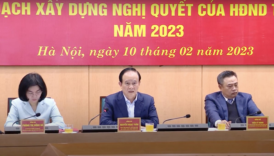 Chủ tịch HĐND TP Nguyễn Ngọc Tuấn phát biểu kết luận Hội nghị