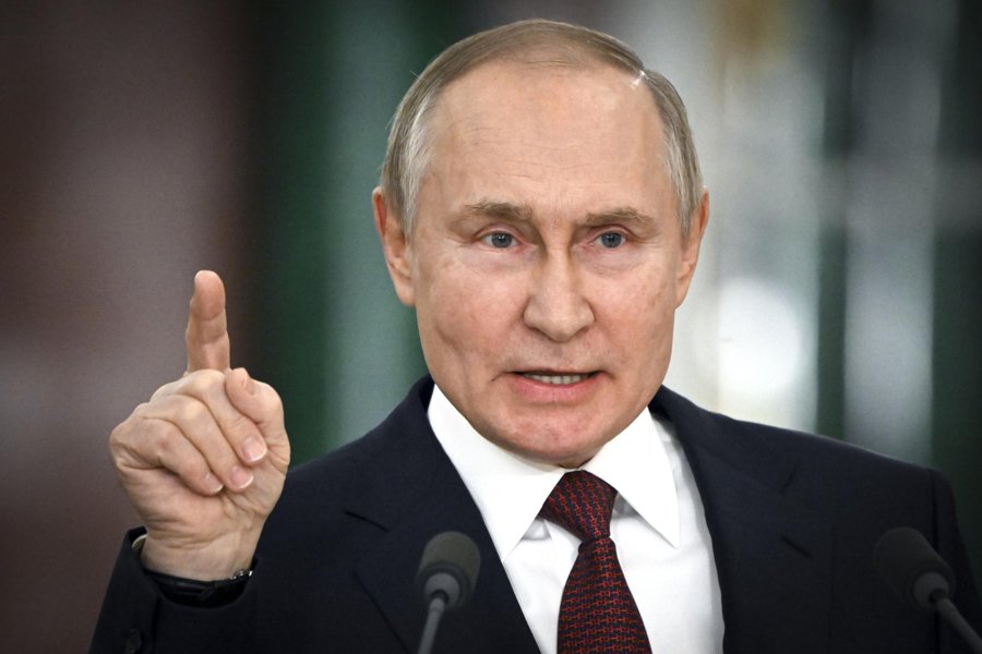 Tổng thống Nga Vladimir Putin phát biểu tại cuộc họp ở điện Kremlin, Moscow vào ngày 22/12/2022. Nguồn: AP