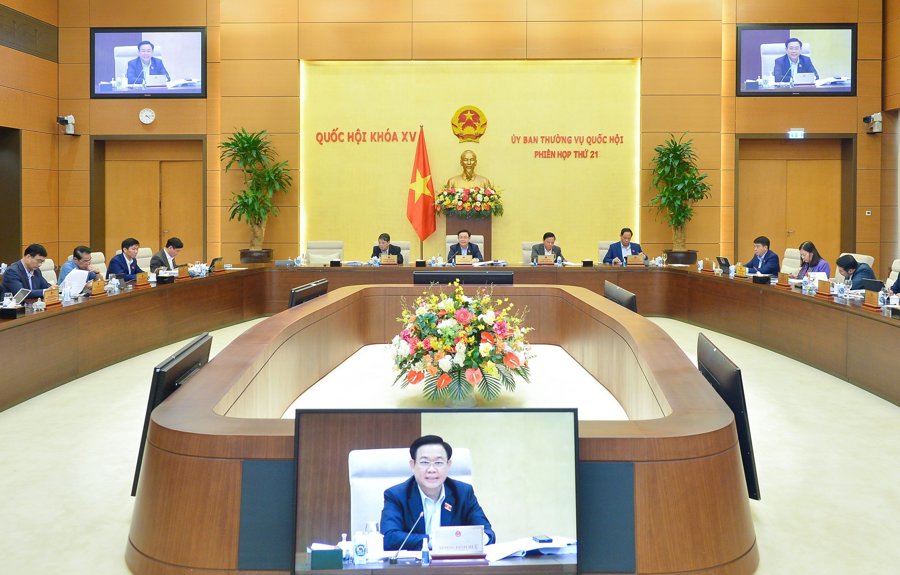 Quang cảnh phiên họp thứ 21 của Ủy ban Thường vụ Quốc hội