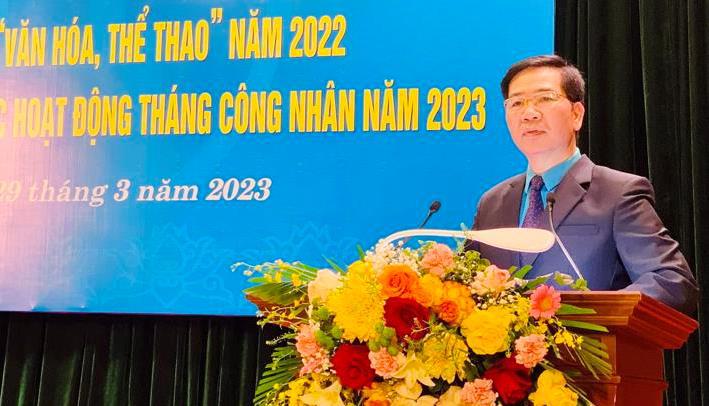 Phó Chủ tịch LĐLĐ TP Hà Nội Nguyễn Huy Khánh phát biểu tại Hội nghị