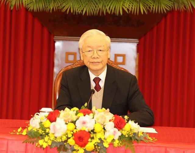 Tổng bí thư Nguyễn Phú Trọng điện đàm với Tổng thống Mỹ Joe Biden tại Trụ sở Trung ương Đảng ở Hà Nội tối 29/3. Ảnh: TTXVN.
