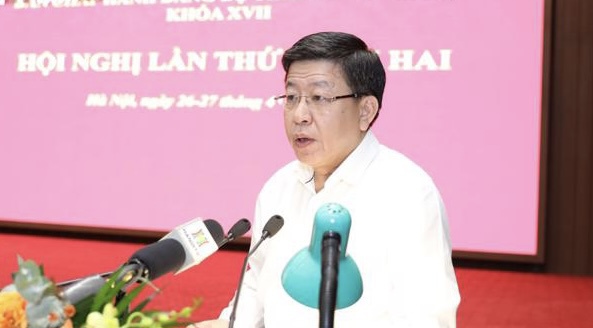 Phó Chủ tịch UBND thành phố Hà Nội Dương Đức Tuấn trình bày Tờ trình định hướng nghiên cứu đồ án điều chỉnh tổng thể Quy hoạch chung xây dựng Thủ đô Hà Nội.