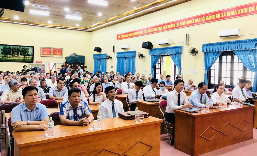 Quang cảnh Hội nghị tuyên truyền pháp luật về chính sách bồi thường GPMB dự án đường Vành đai 4 tại xã Duyên Thái (huyện Thường Tín)