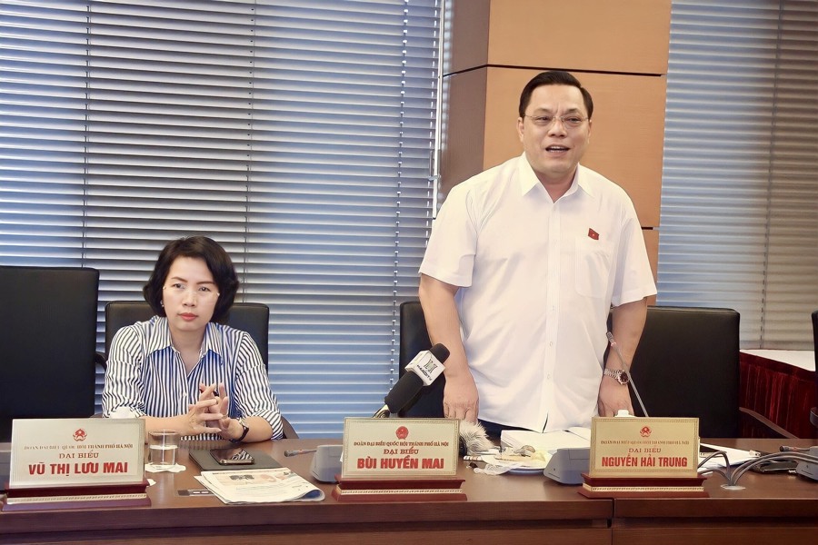 Trung tướng Nguyễn Hải Trung – Giám đốc Công an TP Hà Nội phát biểu tại phiên thảo luận tổ.