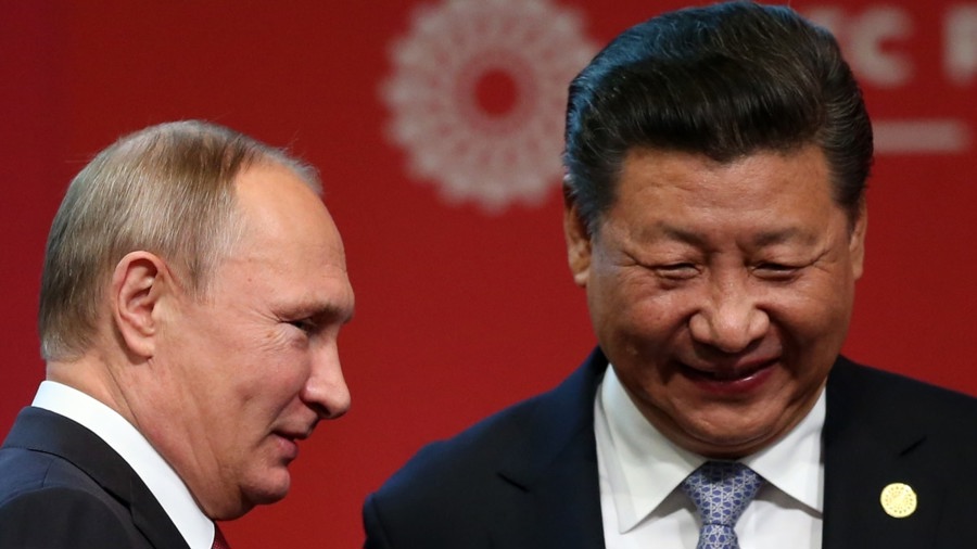 Chủ tịch Trung Quốc Tập Cận Bình (phải) và Tổng thống Nga Vladimir Putin. Ảnh: EPA