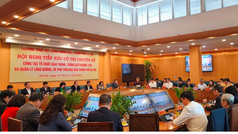 Một buổi tiếp xúc cử tri chuyên đề của Thường trực HĐND TP Hà Nội trong năm 2023