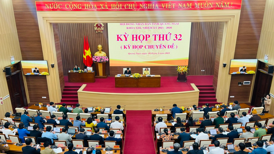 Quang cảnh kỳ họp.