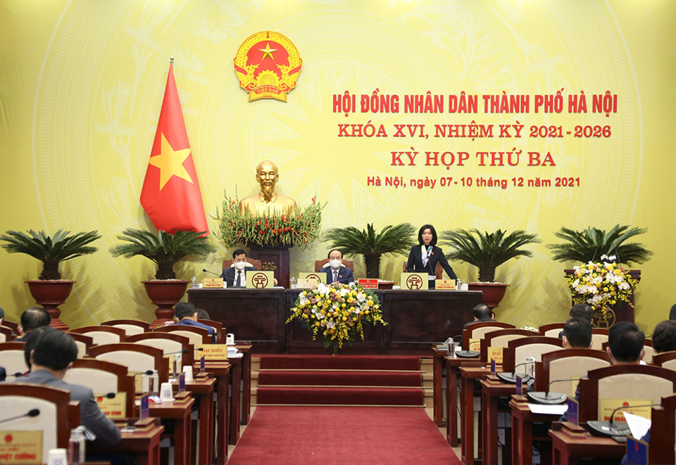 Đại biểu HĐND TP Hà Nội thảo luận, đề xuất giải pháp trong phát triển kinh tế - xã hội, phòng, chống dịch - Ảnh 1