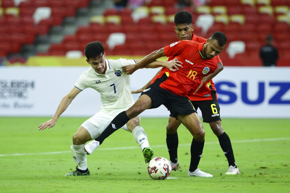 AFF Cup 2020: ĐT Thái Lan thắng nhọc nhằn, ĐT Singapore dễ dàng có 3 điểm - Ảnh 1
