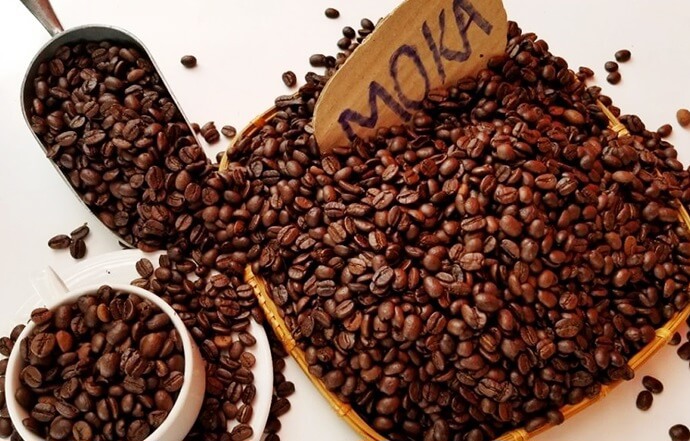 Giá cà phê hôm nay 7/12: Robusta vọt lên 2.420 USD/tấn trong bối cảnh xuất khẩu toàn cầu giảm nghiêm trọng - Ảnh 1