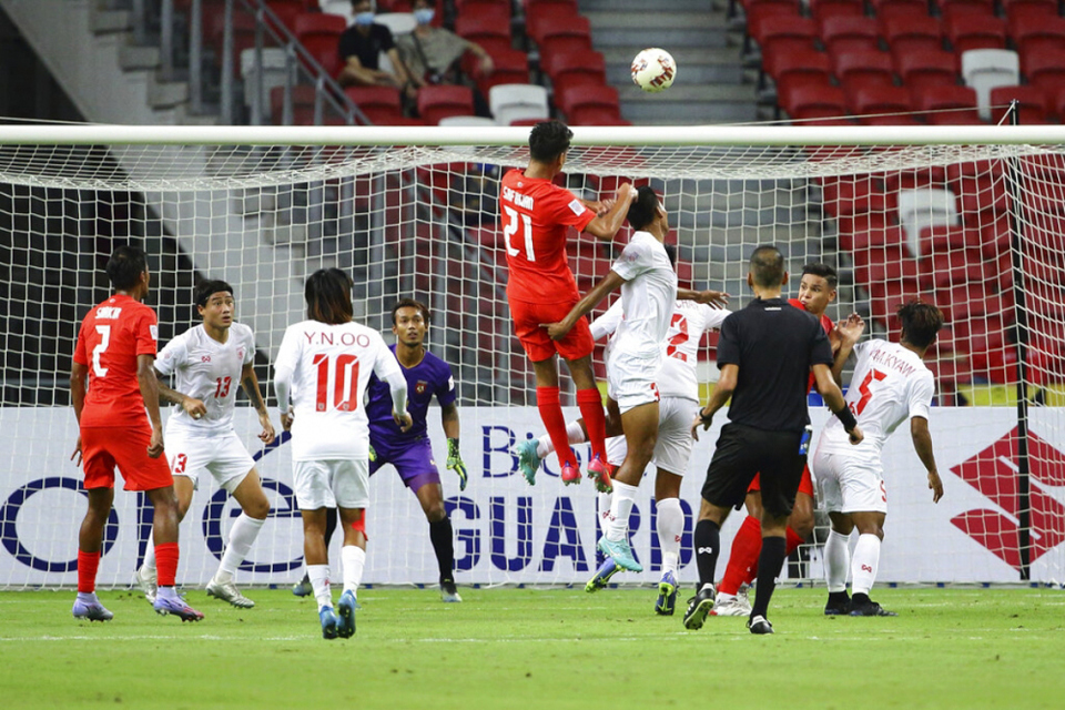 AFF Cup 2020: ĐT Thái Lan thắng nhọc nhằn, ĐT Singapore dễ dàng có 3 điểm - Ảnh 2