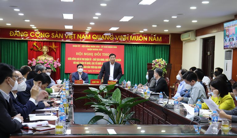 Lãnh đạo quận Hoàng Mai đối thoại, giải đáp nhiều vấn đề Nhân dân quan tâm - Ảnh 3