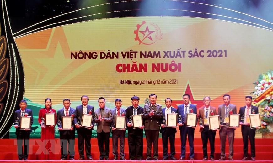 Vinh danh 63 nông dân Việt Nam xuất sắc năm 2021 - Ảnh 5