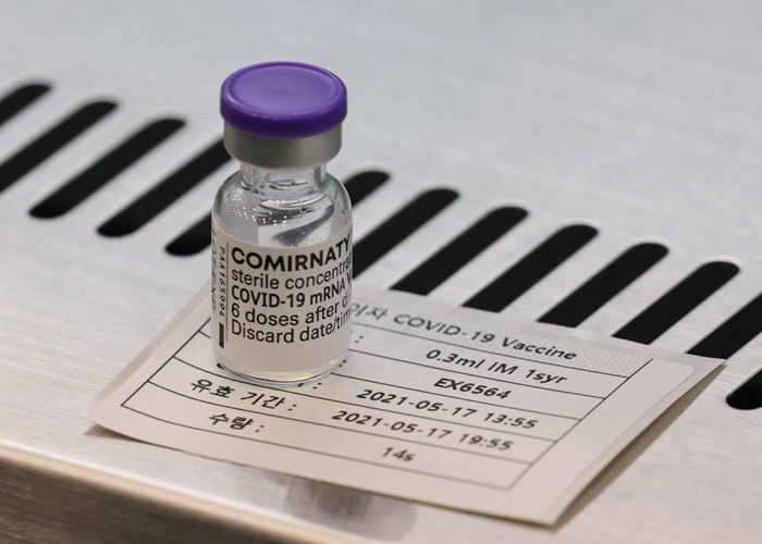Vaccine Covid-19 của Pfizer/BioNTech được gia hạn sử dụng liệu có an toàn? - Ảnh 1