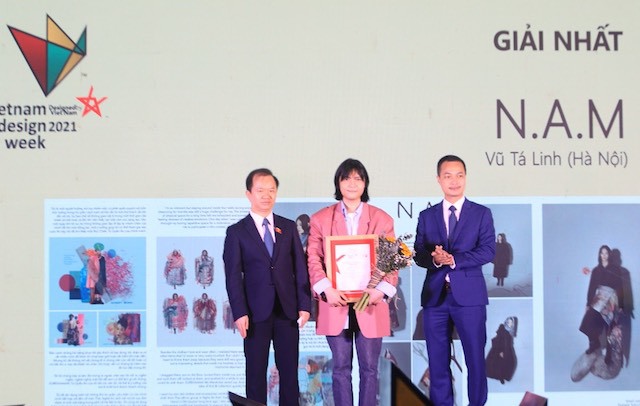 Nhà thiết kế Vũ Tá Linh đoạt giải Nhất cuộc thi “Designed by Viet Nam” - Ảnh 5