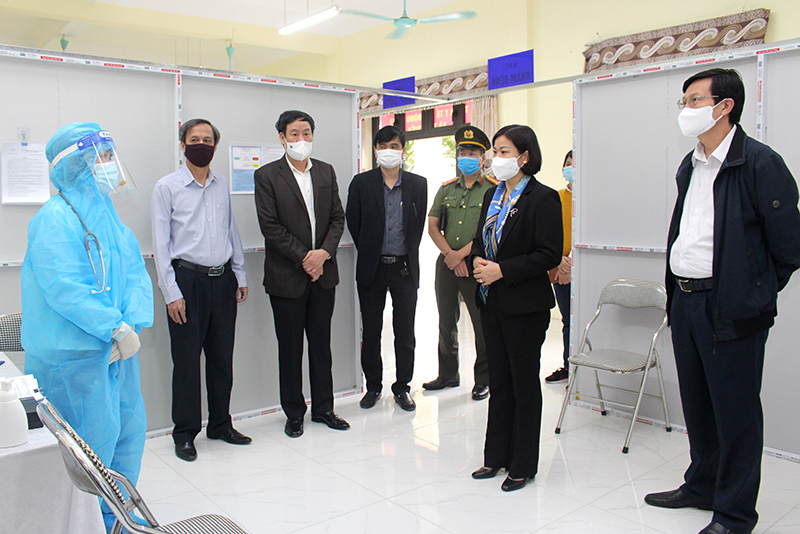 Lãnh đạo TP Hà Nội kiểm tra diễn tập vận hành trạm y tế lưu động tại huyện Thanh Trì - Ảnh 1