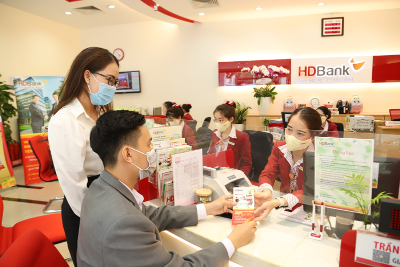 HDBank triển khai loạt chương trình ưu đãi giảm lãi suất vay - Ảnh 1