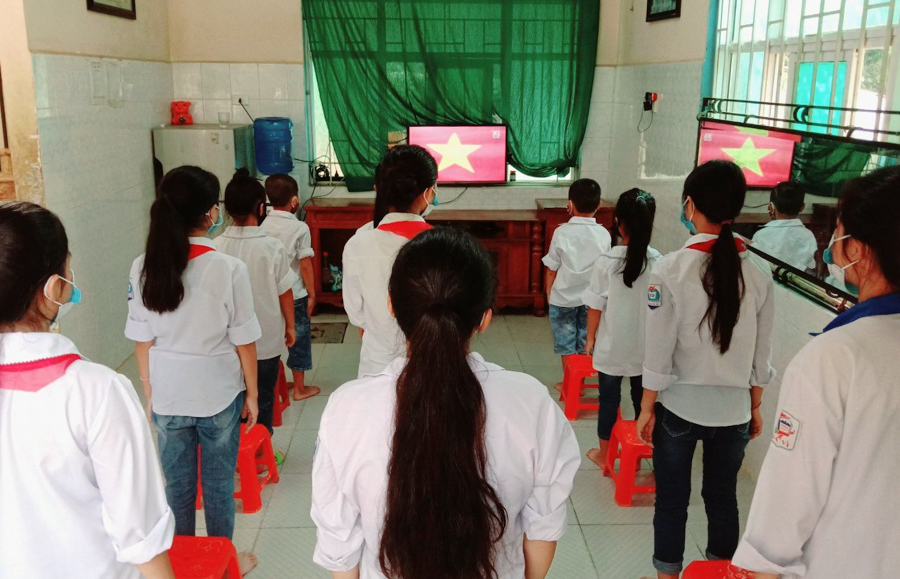 [Ảnh] Muôn sắc màu khai giảng trực tuyến tại nhà của thầy cô và học sinh Hà Nội - Ảnh 17