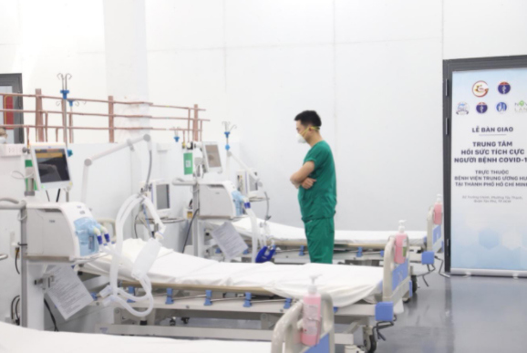Thêm trung tâm hồi sức tích cực tại TP Hồ Chí Minh đi vào hoạt động, mở ra cánh cửa hy vọng cho nhiều bệnh nhân Covid-19 - Ảnh 9