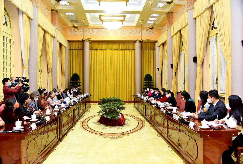 Phó Chủ tịch nước tiếp các nữ Đại sứ và trưởng đại diện các tổ chức quốc tế tại Việt Nam - Ảnh 1
