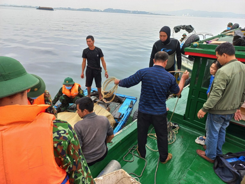Tìm thấy thi thể 2 ngư dân trên vịnh Hạ Long - Ảnh 1
