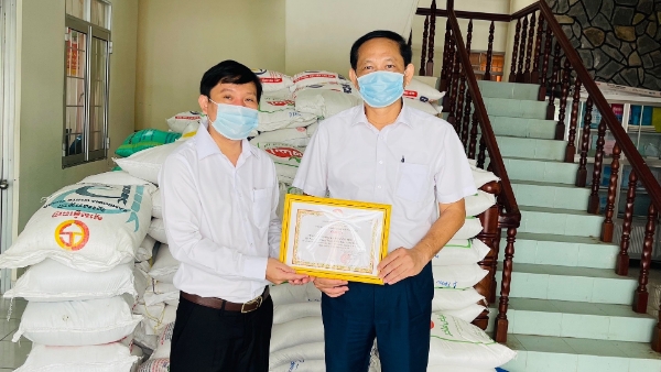 Kiên Giang đề nghị hỗ trợ hơn 4.500 tấn gạo cho gần 152.000 người dân - Ảnh 1