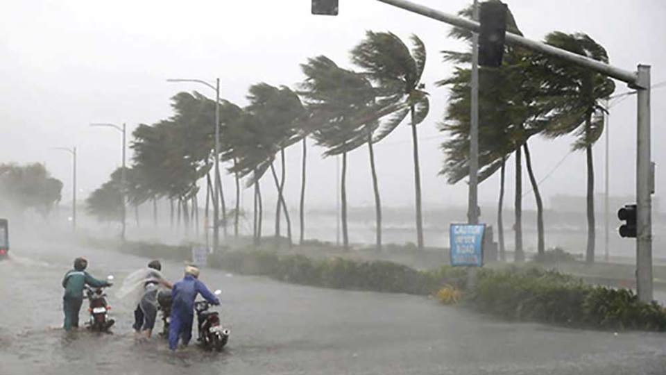 Phó Thủ tướng Lê Văn Thành: Chủ động triển khai ứng phó với bão, mưa lũ - Ảnh 1