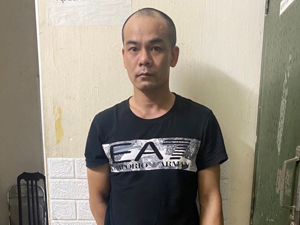 Hà Nội: Bị đưa về phường xử phạt, người đàn ông "lộ" nhiều ma túy giấu trong túi quần - Ảnh 1