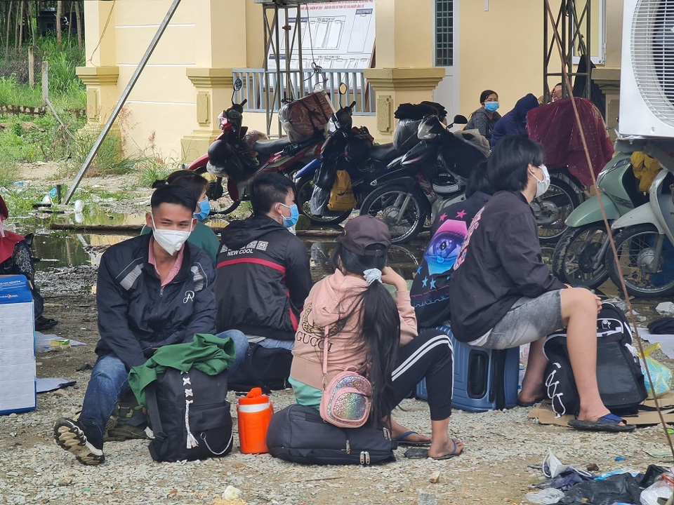 Quảng Ngãi: Kiểm soát chặt người trở về từ TP Hồ Chí Minh - Ảnh 4
