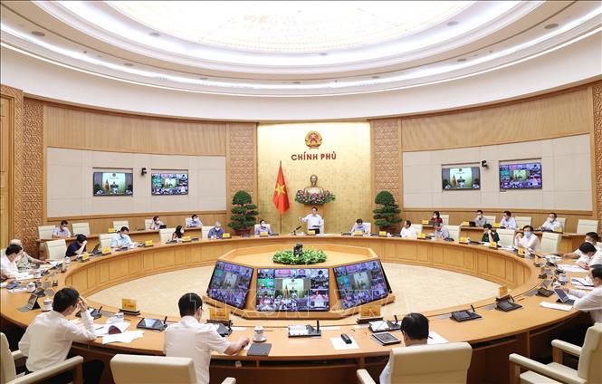 Thủ tướng Phạm Minh Chính: Đã hy sinh kinh tế, thực hiện giãn cách xã hội thì phải sớm đạt mục tiêu kiềm chế dịch bệnh - Ảnh 1