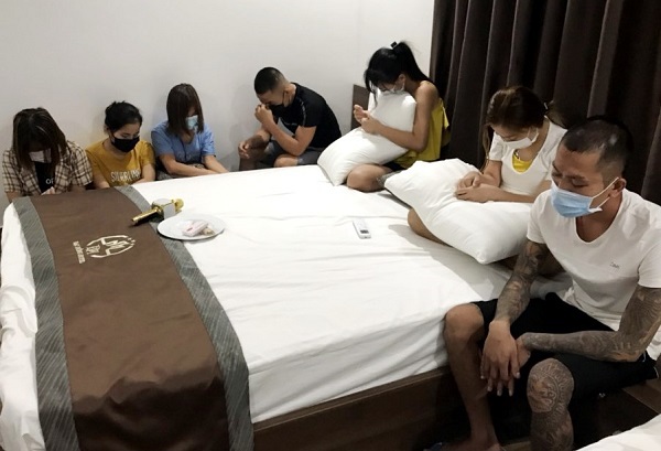 Hà Tĩnh: Mùa dịch, vẫn tụ tập sử dụng ma túy tại khách sạn - Ảnh 1
