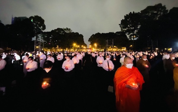 Lễ tưởng niệm đồng bào tử vong và cán bộ, chiến sĩ hy sinh vì Covid-19 ở TP Hồ Chí Minh - Ảnh 3