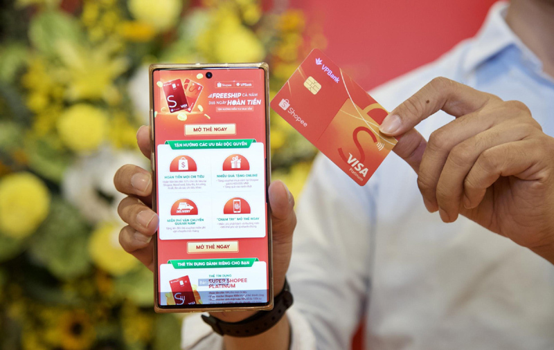 VPBank được Shopee vinh danh là đối tác chiến lược ấn tượng năm 2020 – 2021 - Ảnh 1