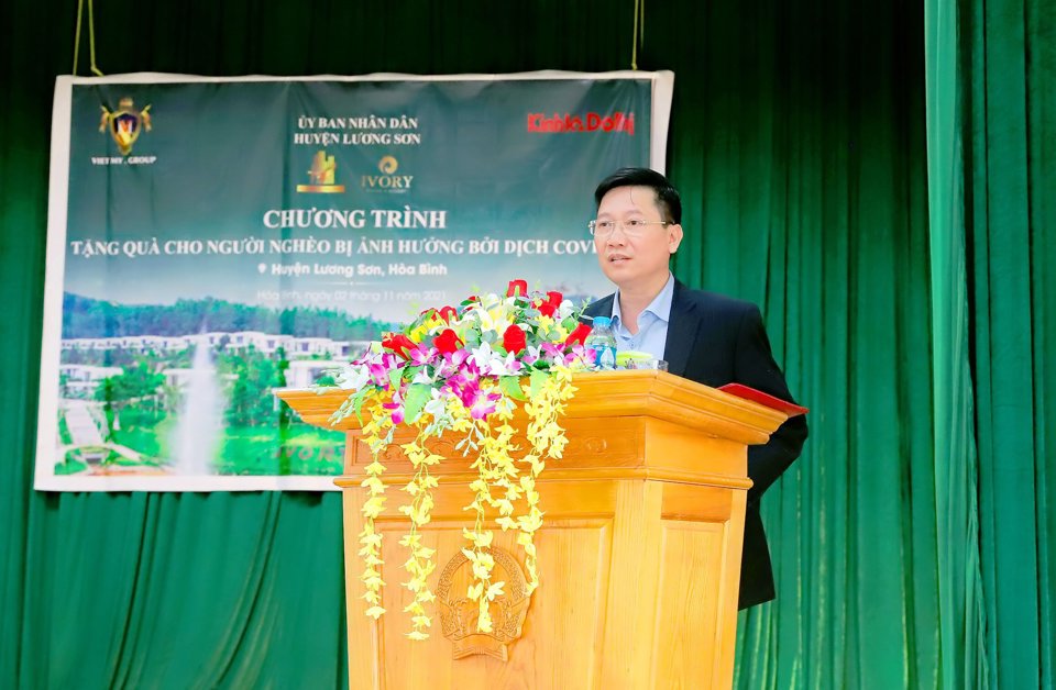 Báo Kinh tế & Đô thị phối hợp với Việt Mỹ Group tặng quà đồng bào nghèo tại huyện Lương Sơn (Hòa Bình) - Ảnh 3
