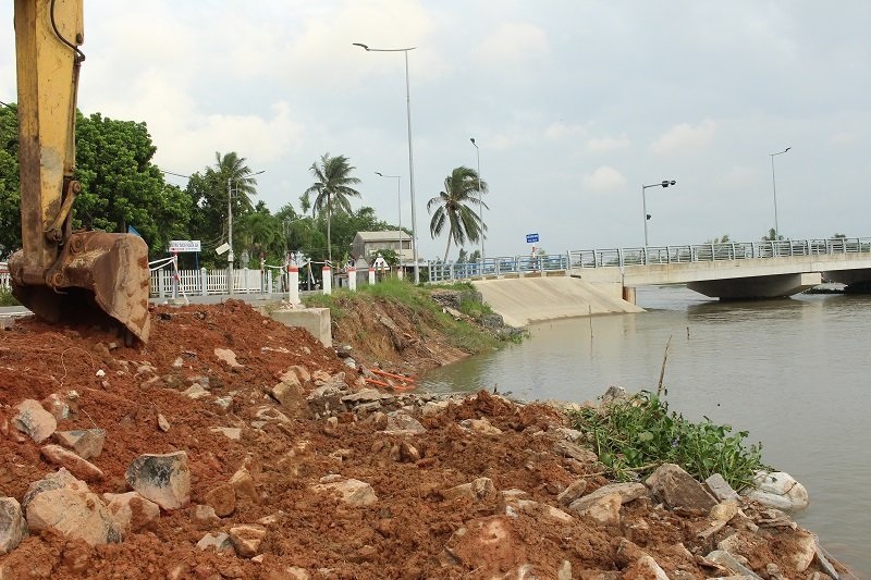 Quảng Ngãi: Sạt lở nghiêm trọng ở bờ sông Hưng Nhơn - Ảnh 3