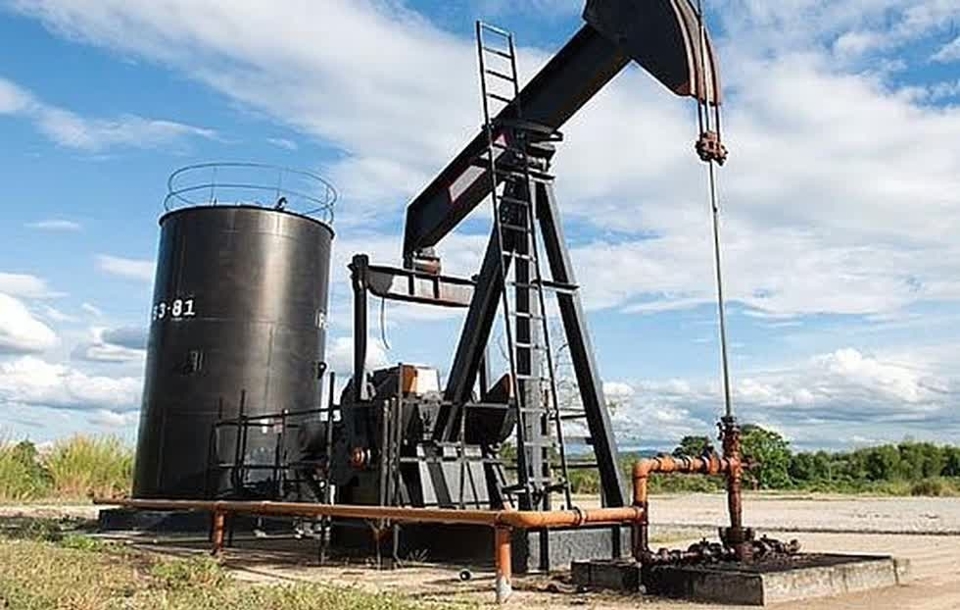 Dầu Brent tăng 11%, giá xăng dầu chứng kiến tuần tăng cao nhất hơn 1 năm - Ảnh 1