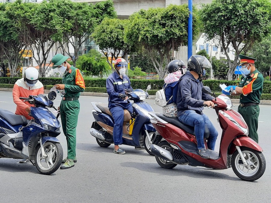 TP Hồ Chí Minh: Tập trung chăm lo cho người dân trong thời gian giãn cách xã hội - Ảnh 1