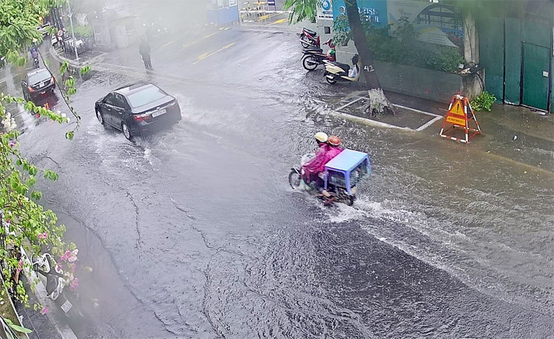 Thời tiết hôm nay 14/9: Các tỉnh Bắc Bộ và Hà Nội mưa dông, có nơi mưa to - Ảnh 1