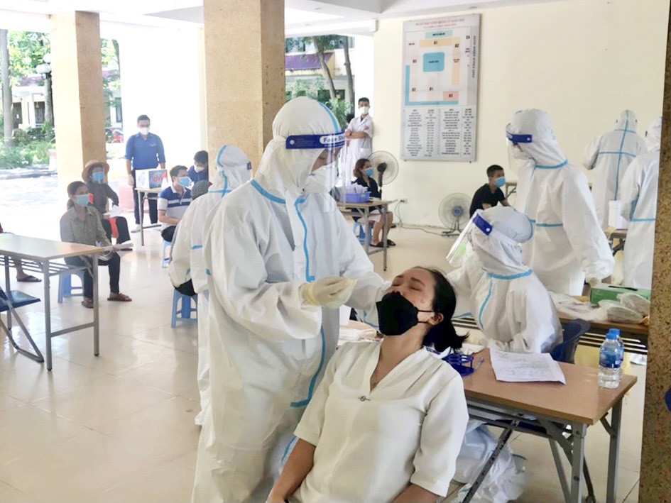 Quận Thanh Xuân: Xét nghiệm diện rộng 55.000 mẫu nhằm phòng, chống dịch Covid-19 - Ảnh 4